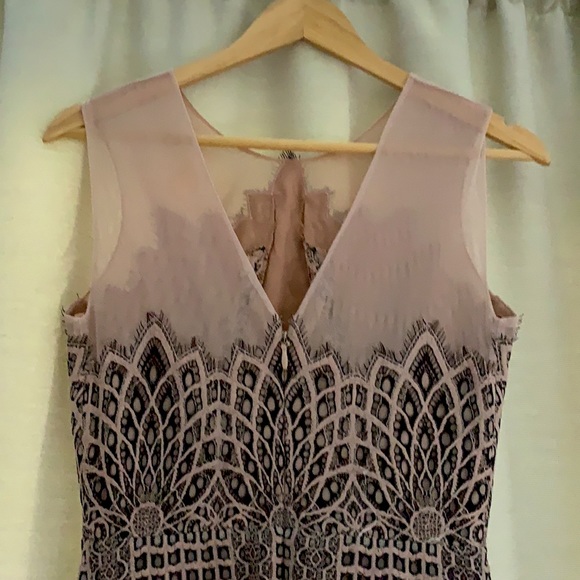 Elegant BCBG MAXAZRIA cocktail dress - Picture 3 of 4